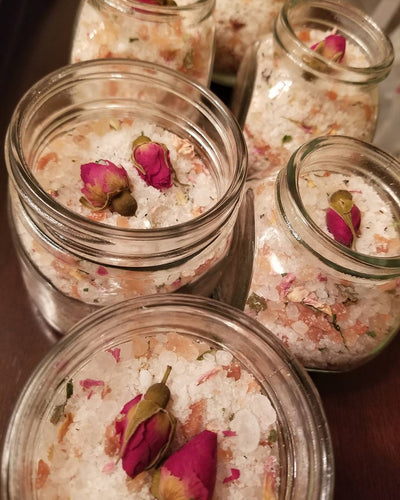 Pink Himalayan Salt Scrub & Soak w/Eucalyptus +Grapefruit + Peppermint + Rose Quartz